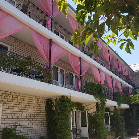 Hotel Flamingo Zaliznyj Port Exteriér fotografie